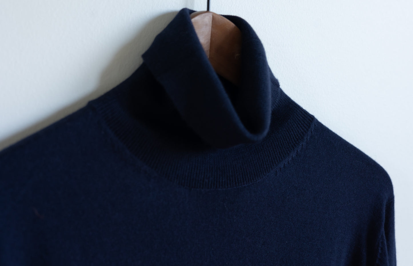 Rollneck Sweater in Navy Merino Wool