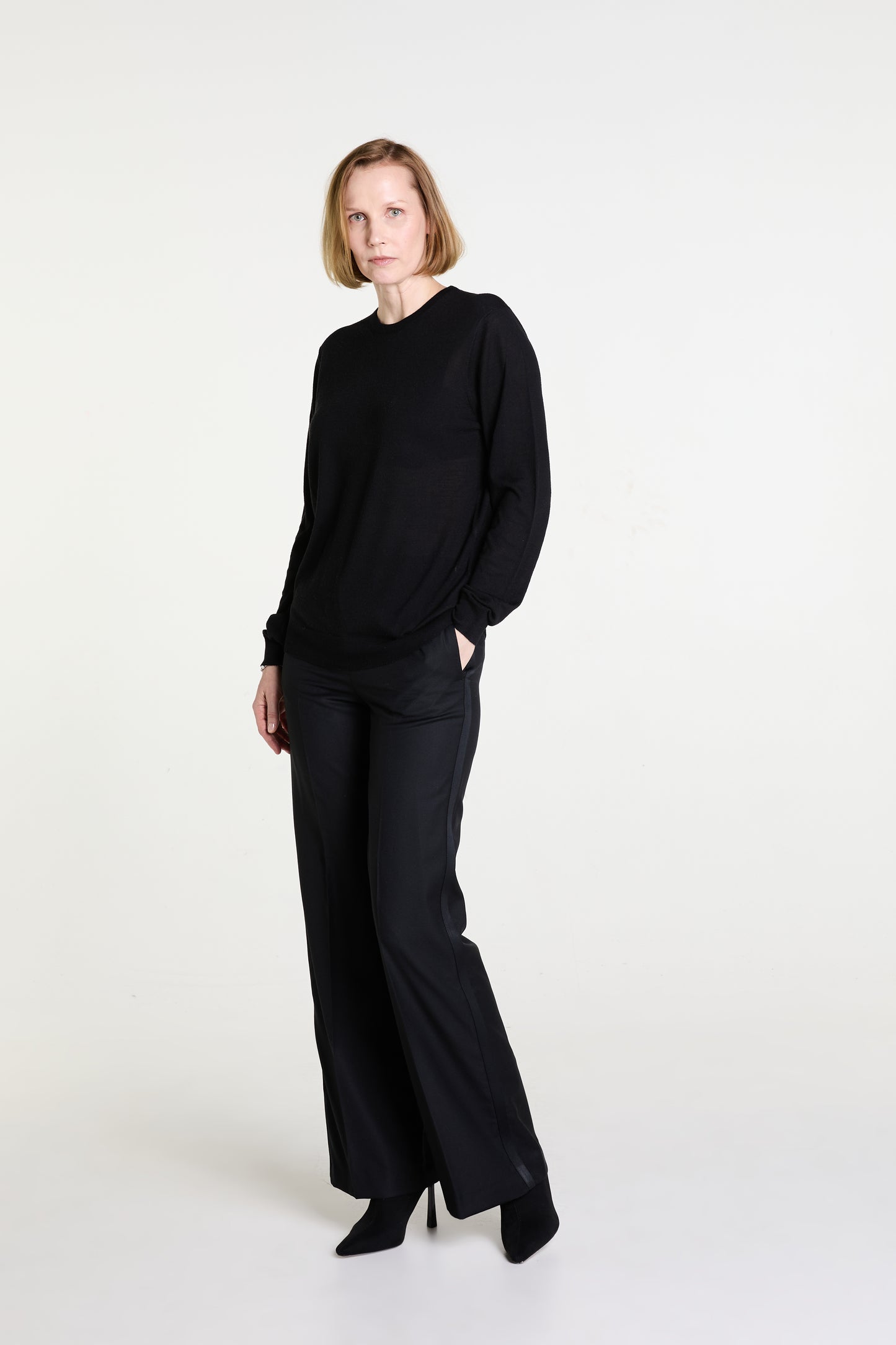 O-neck Knit in Cashmere, Silk and Merino blend