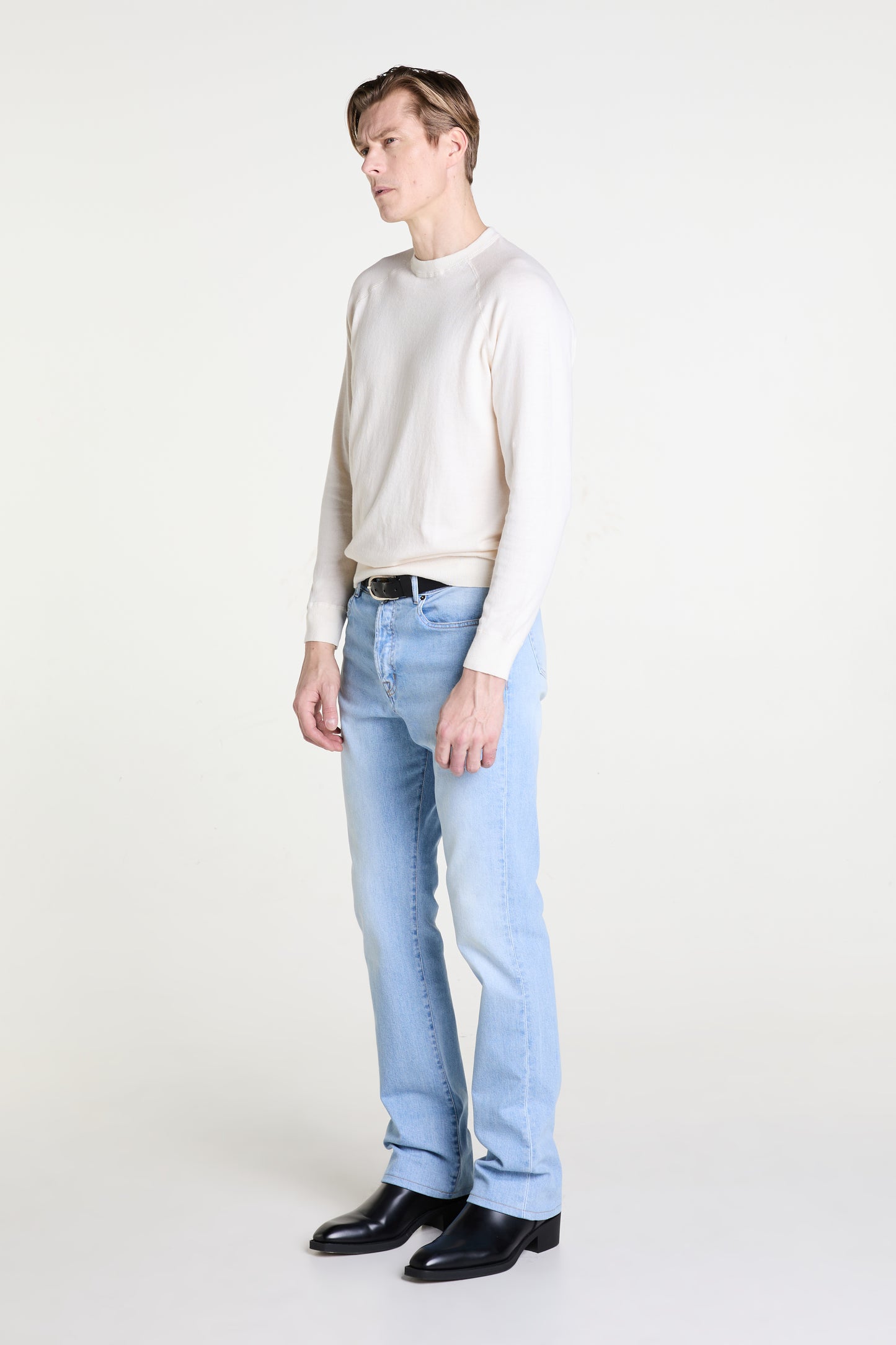 Flared Jeans in Worn Mist Wash Denim