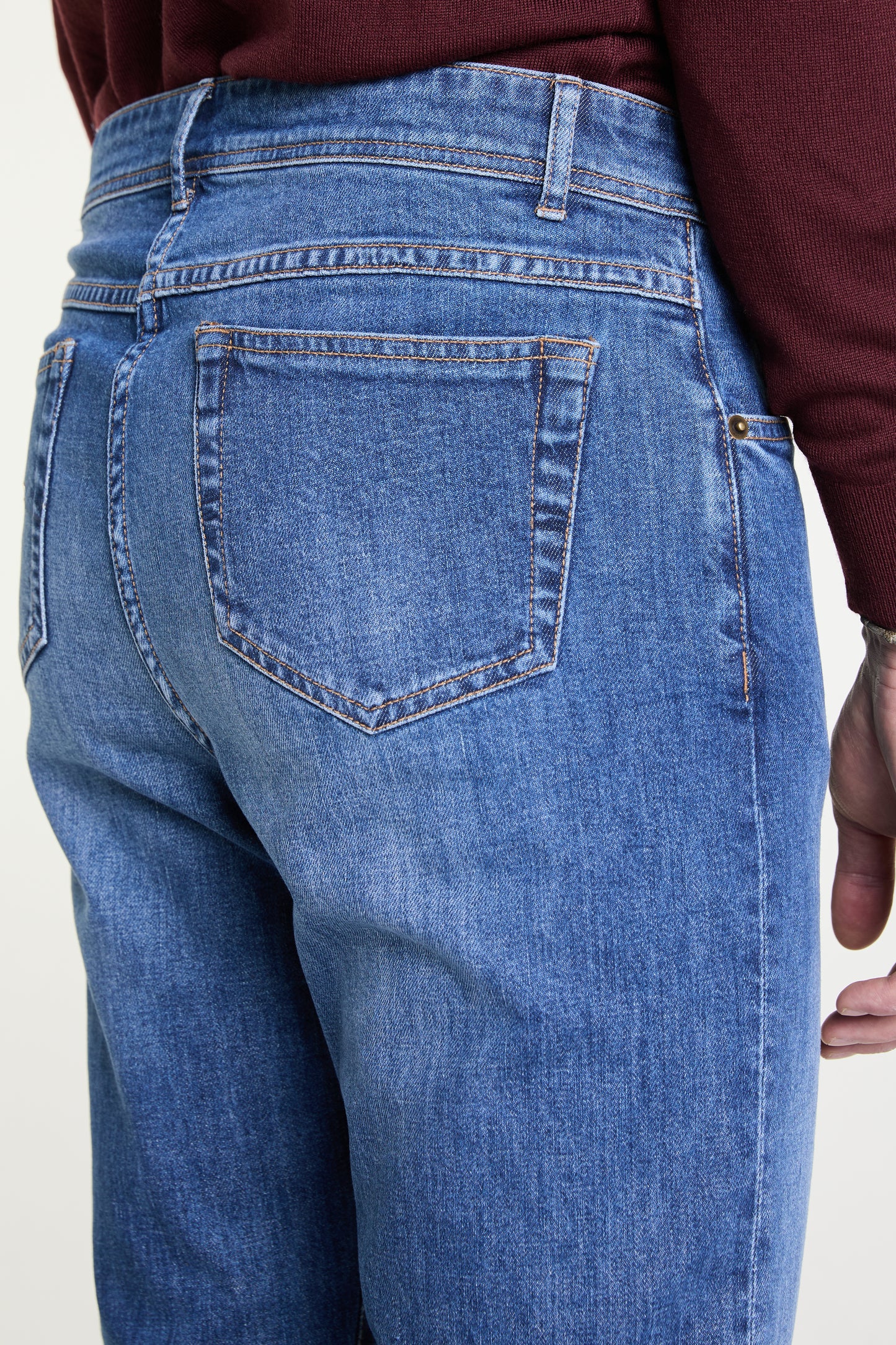 Tapered Jeans in Nomad Blue Wash Denim
