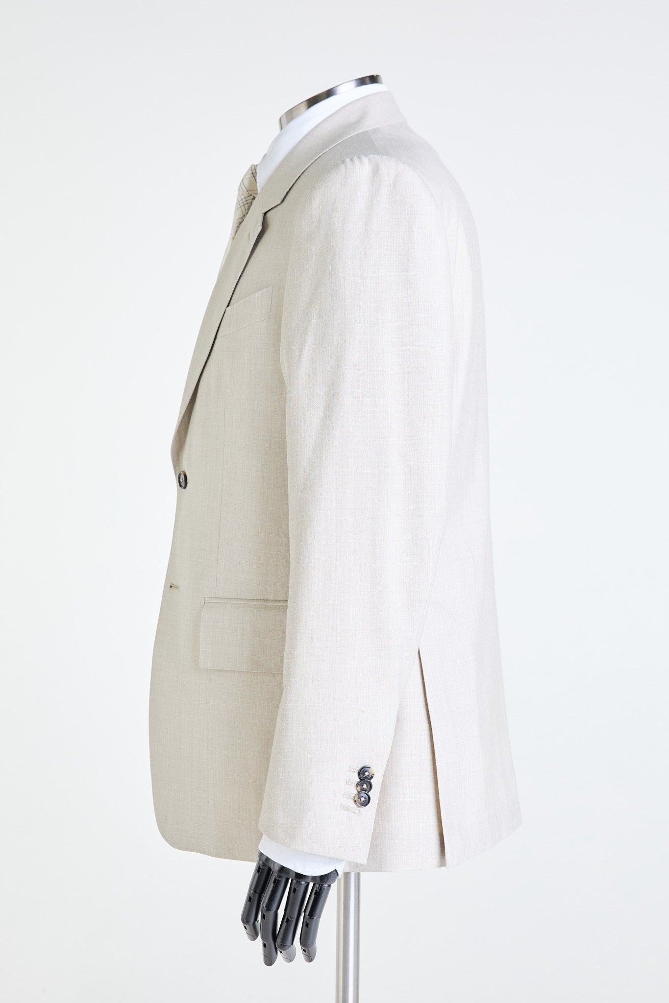 Made to Measure “Volare” Suit in Wool, Linen and Silk fabric by Marzotto