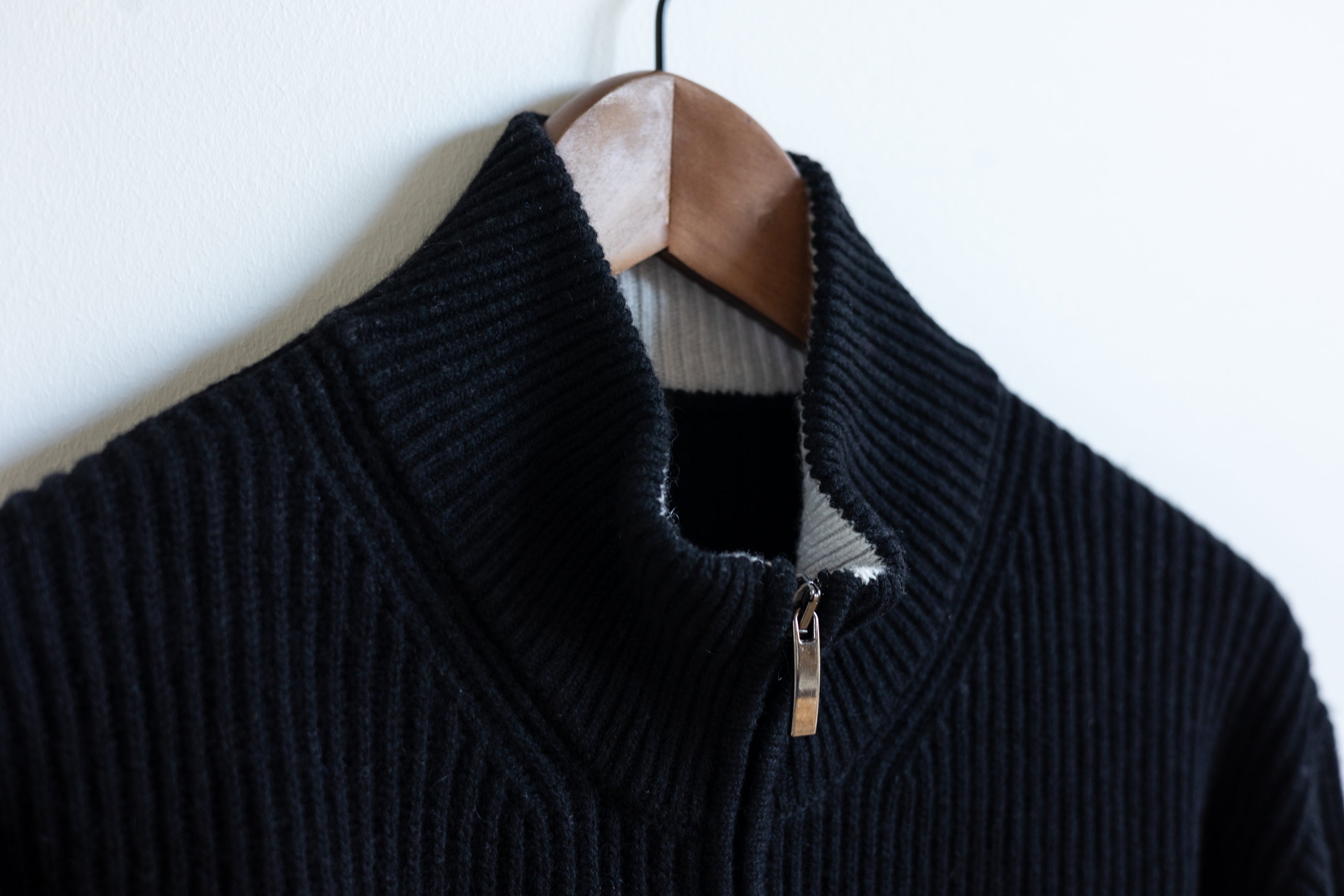 Zipped Turtleneck Sweater in Black Ribbed Cashmere