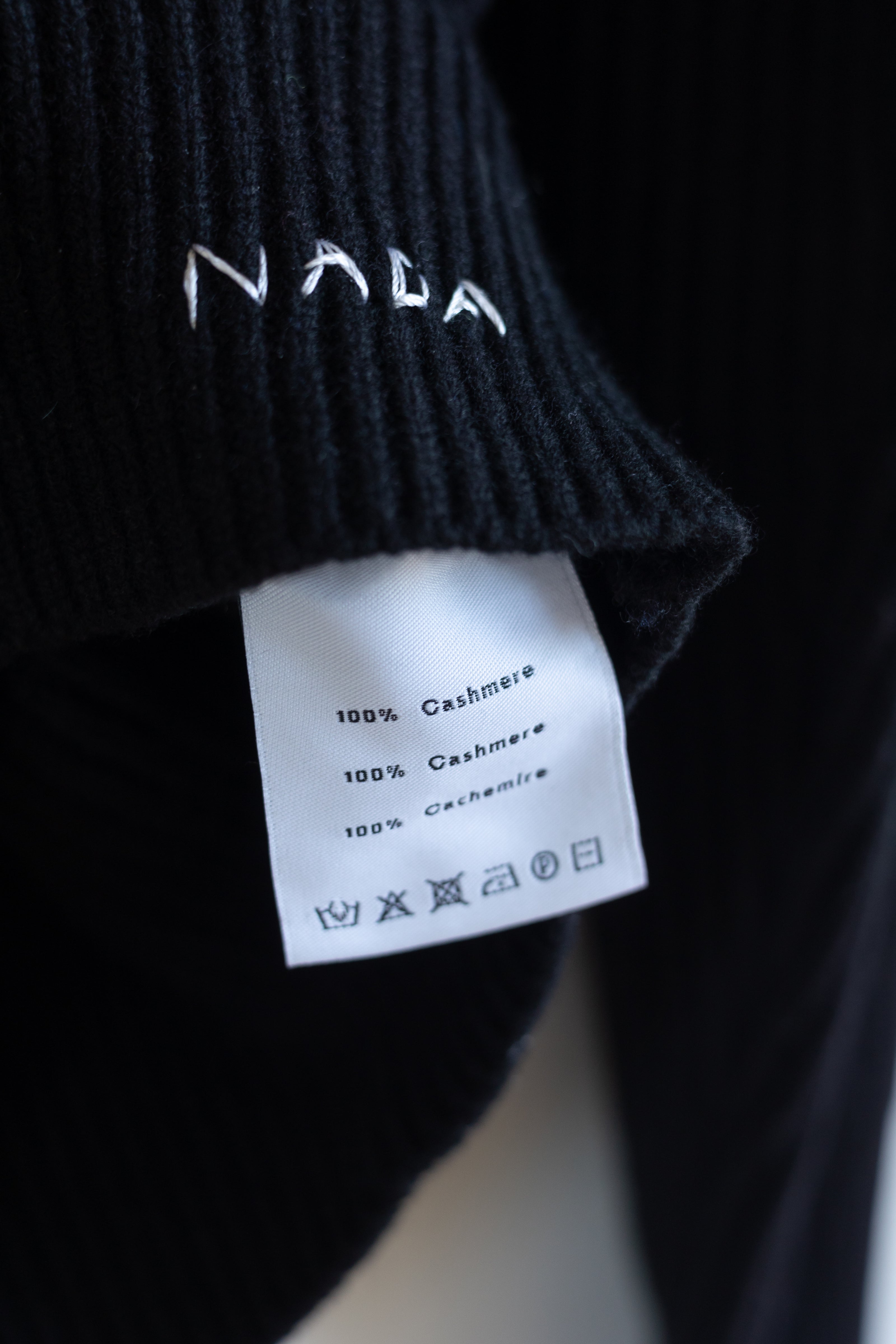 Zipped Turtleneck Sweater in Black Ribbed Cashmere