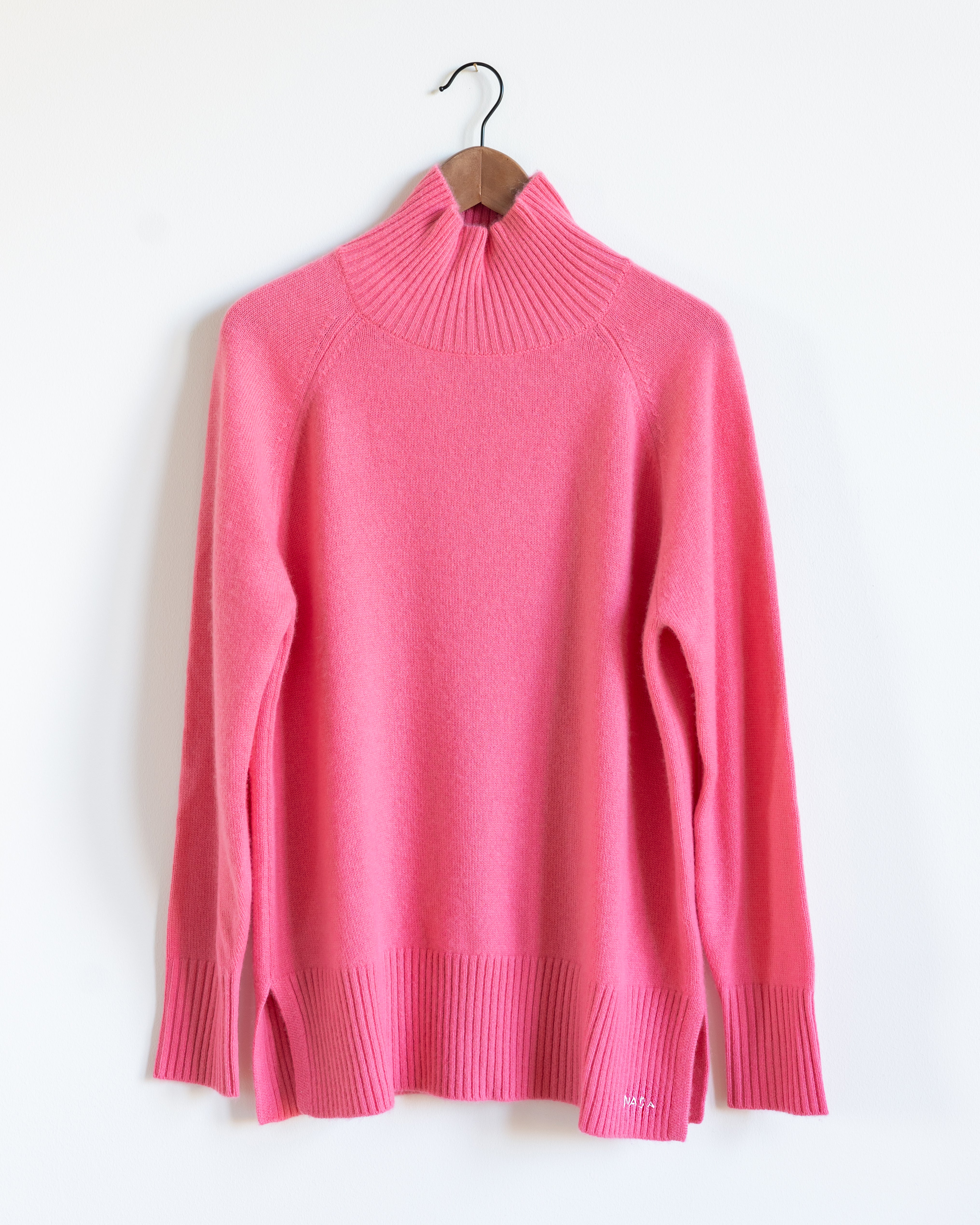 Turtleneck Sweater in Pink Cashmere