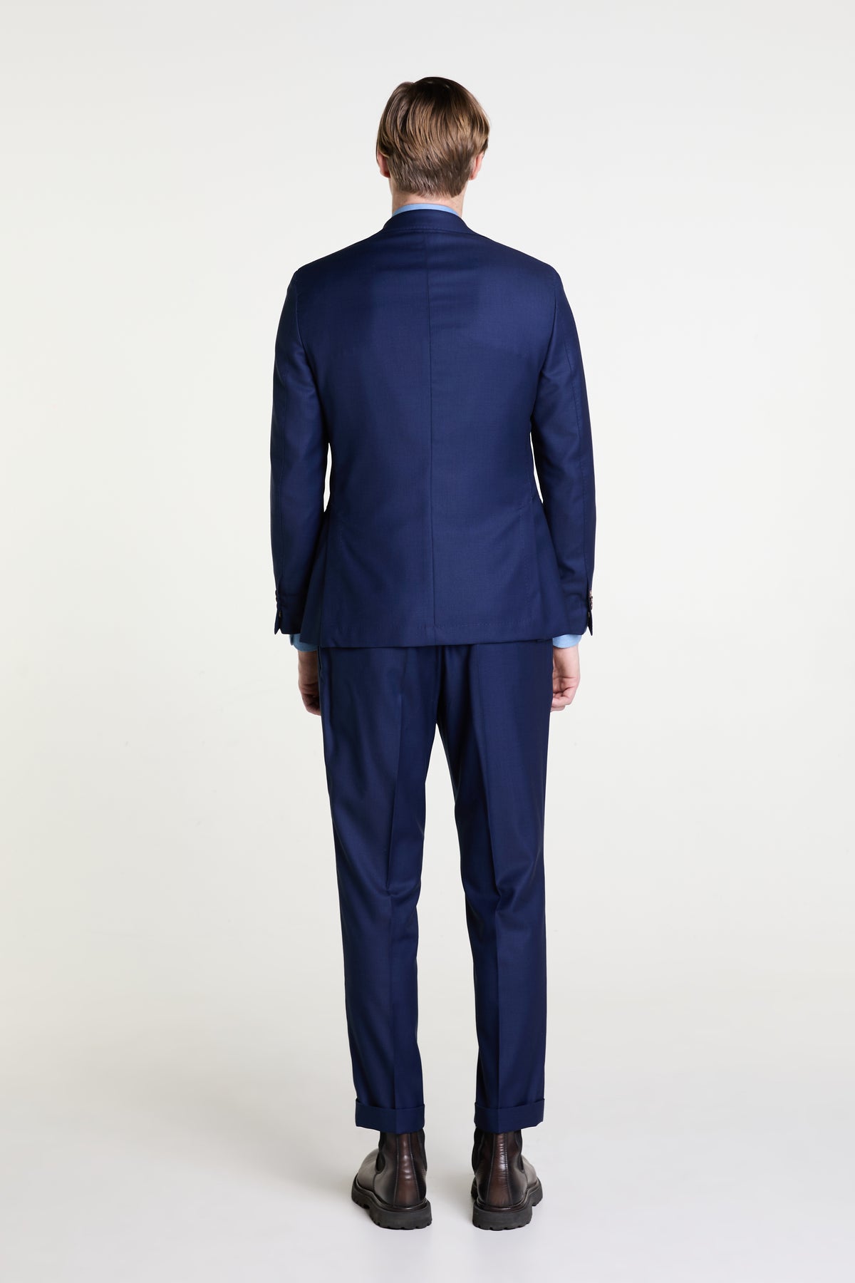 Made to Measure “Lucido” Suit in S’130 Wool fabric by Carlo Barbera