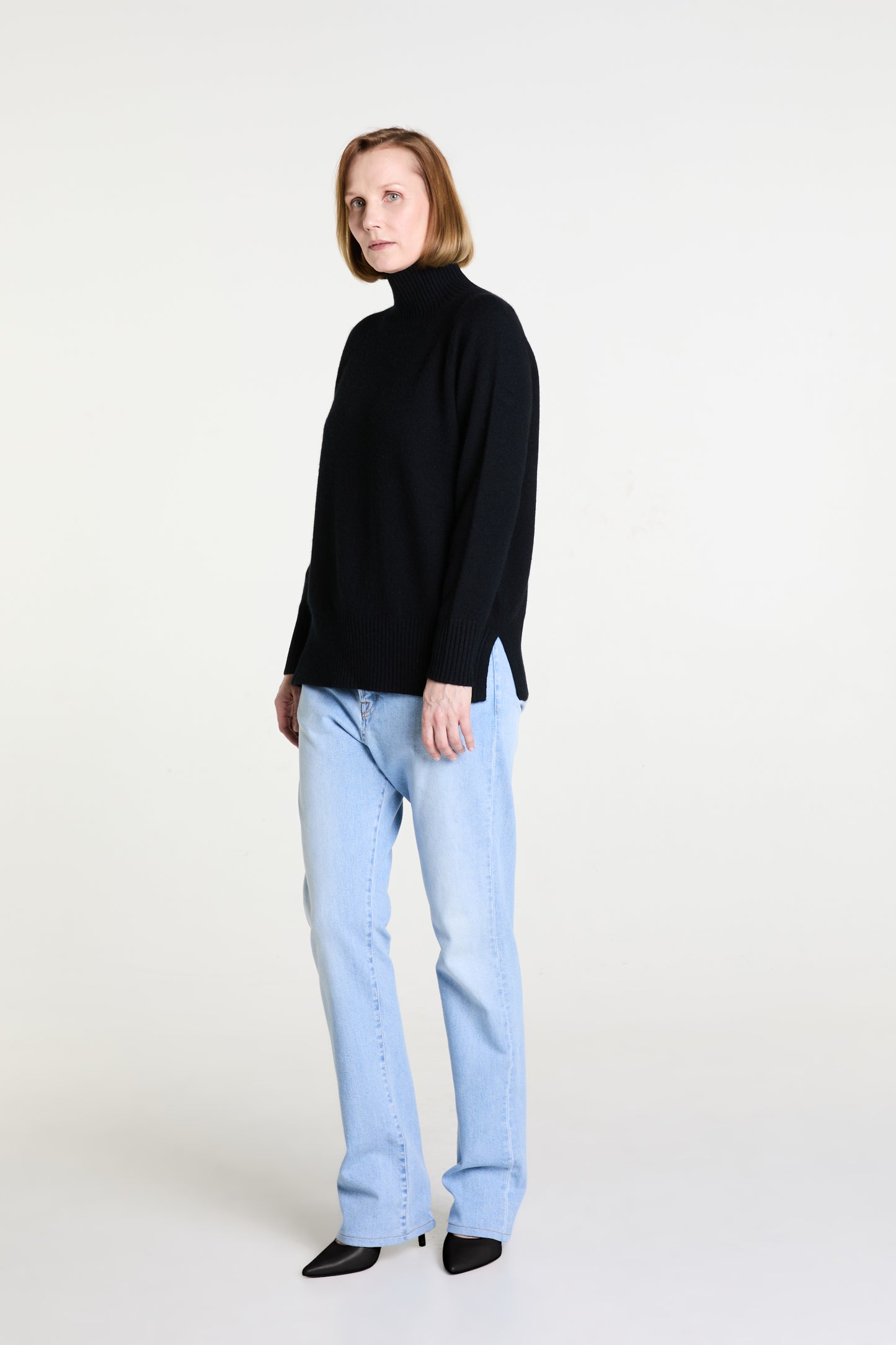 Turtleneck Sweater in Black Cashmere