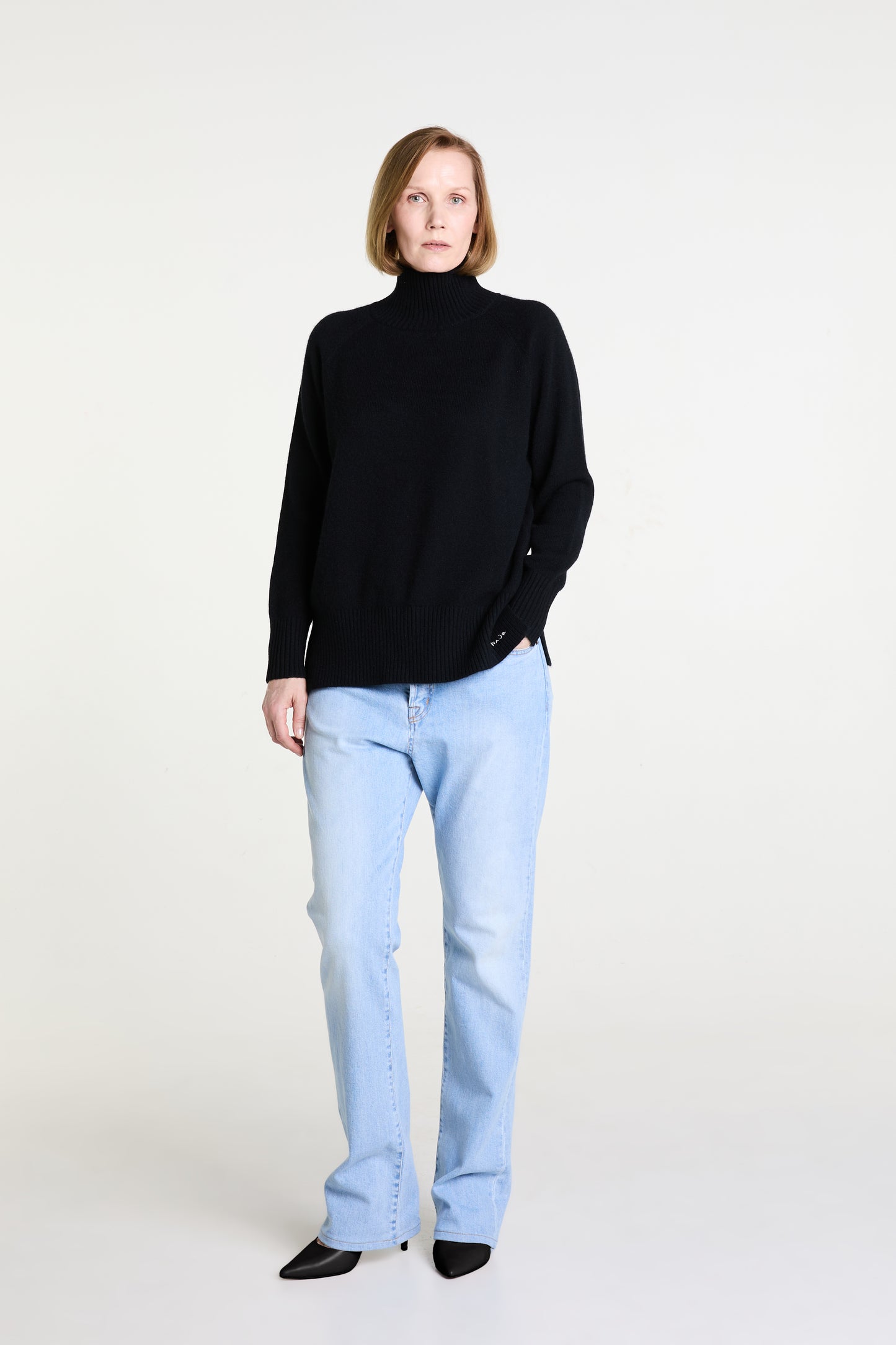 Turtleneck Sweater in Black Cashmere