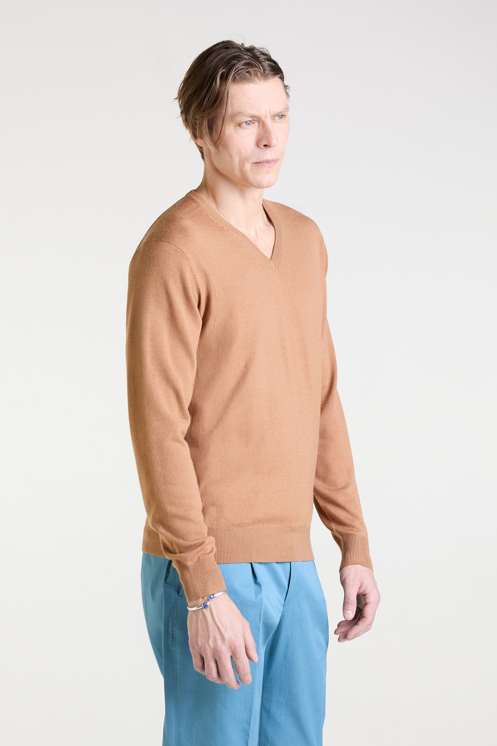 V-Neck Sweater in Beige Merino Wool