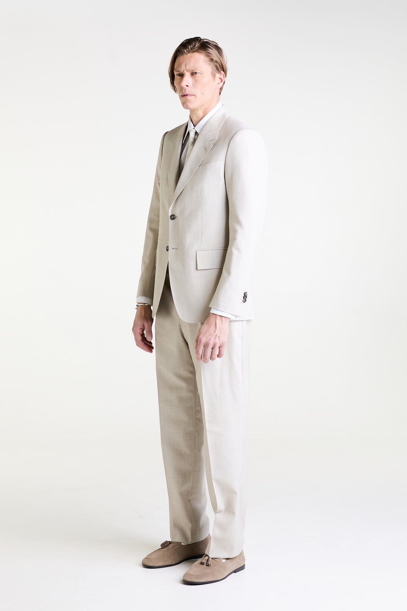 Made to Measure “Volare” Suit in Wool, Linen and Silk fabric by Marzotto